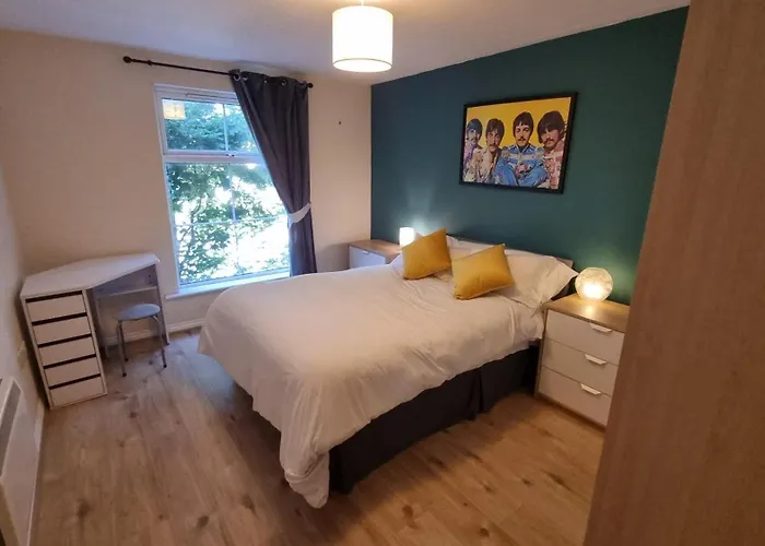 Cosy 2Br Modern Apt With Free Parking