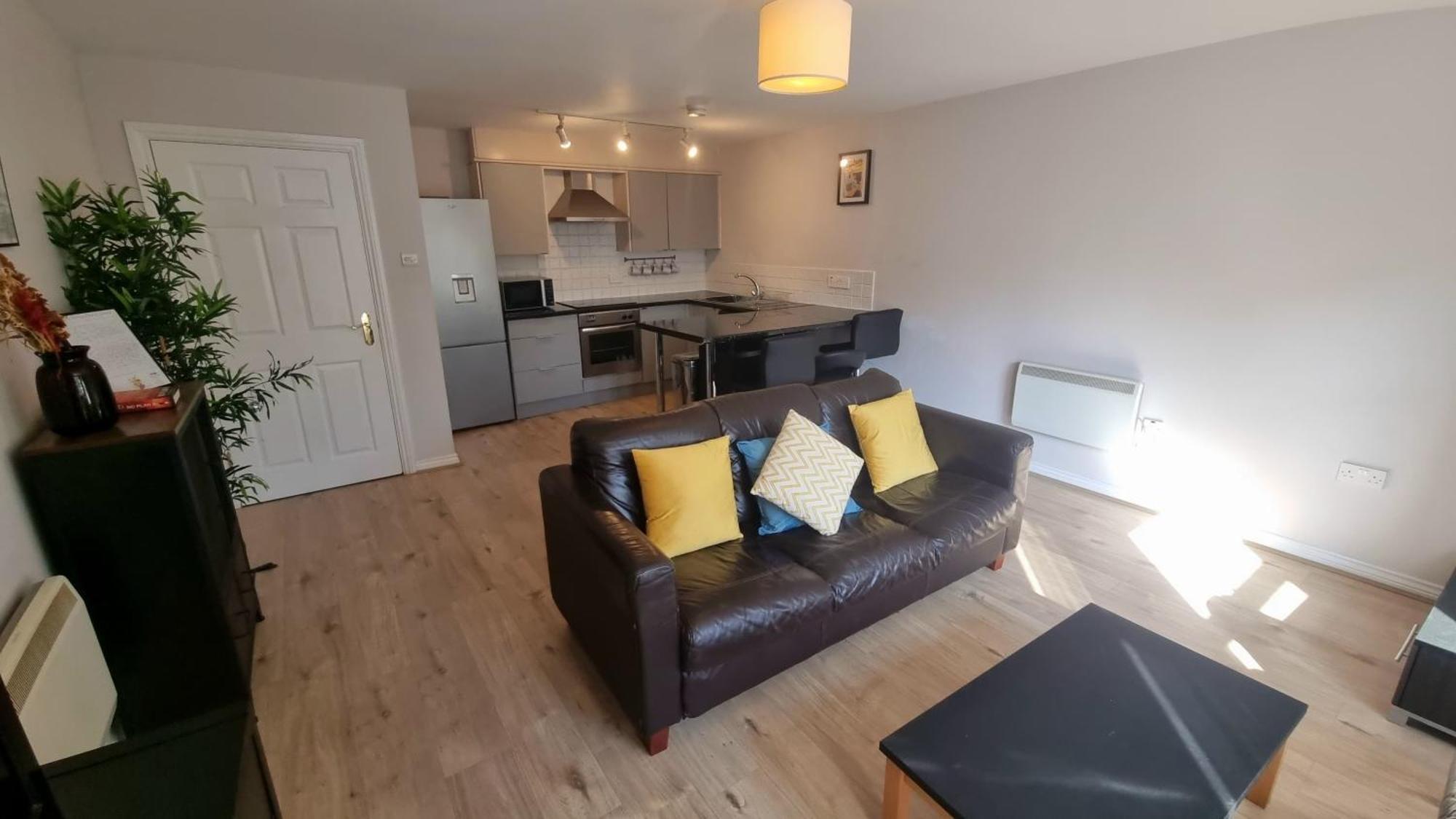 Cosy 2br Modern With Free Parking *