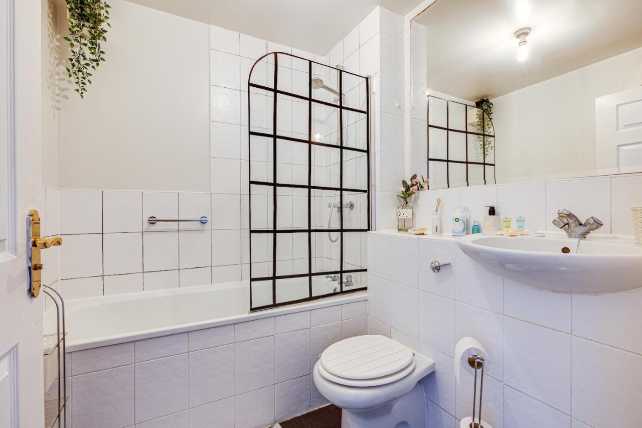 Appartement Cosy 2br Modern With Free Parking *
